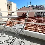 Moderne Renove Avec Balcon *
