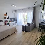 Apartment Spacious Studio