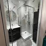 Paradise - Hyper Centre Apartment