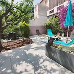 Nice Appartement En Villa Avec Jardin