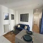 Cosy, Proche Gare Apartment