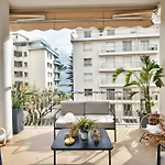 Luxueux 4 Pieces En Bord De Mer Avec Parking
