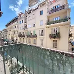 Nestor&Jeeves - Coeur Dazur - Central - Modern