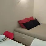 Petit Centre-ville Apartment