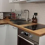 Petit Centre-ville Apartment