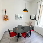 L'echappee De Riviera I Centre-ville I Climatise I Proche Gare Et I Ideal Couple Et Famille *