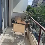 Spacious Studio Apartment Nice