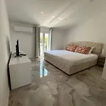 Duplex Oliveraie Piscine Au Sel Marin Et Parking Apartment Nice