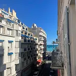 Room In City Centre & 50M To Beach -- Located In A Beautiful Apartment With Seaview Balcony