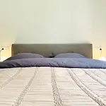 Apartment Luxuriously Furnished Bright Newly Renovated Oasis *