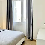 Apartment Bright, Newly Renovated Nice
