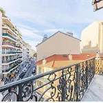 Luxuriously Furnished Bright Newly Renovated Oasis