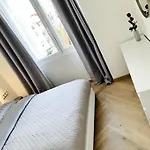 Apartment Bright, Newly Renovated Nice