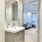 Bright, Newly Renovated * Nice