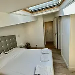 Apartment A Meyerbeer