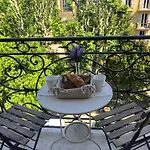 Lovely Appartment With 2 Bedrooms Nice Liberation