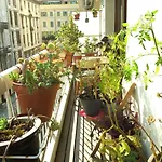 Sunny Port Old Town Free Private Parking - Clim & Balcony Apartment *