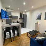 Cosy, Proche Gare Apartment *