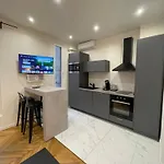 Cosy, Proche Gare Apartment *