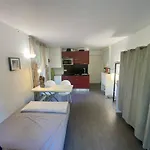 Ouest-cosy Studio, Clim Wifi Apartment
