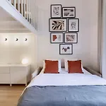 Suede Promenade Duplex Apartment At 1 Min From The Sea 2 Bathrooms