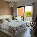 Joli 3 Pieces Ensoleille Sur Les Hauteurs De Apartment *