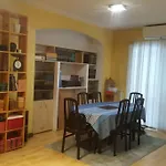 Appart 6 Couchages proche centre, grande terrasse