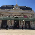 Appartement 4 Chambres Face Gare Nice-Ville