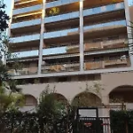 Beautiful 1 Bedroom Flat Apartment *