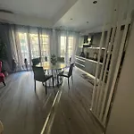 Gorgeous 2 Bedrooms * Nice