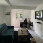 Apartment A - 10 Min De La