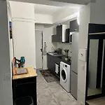 A - 10 Min De La *