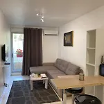 Apartment Proche De La *