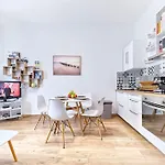 Apartment Centre - Superbe Climatise - Cosy-wifi -