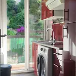 F1 - 8min De La - 5min Tramway Apartment *