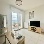 Apartment Cosy Avec Parking Et Vue Feerique