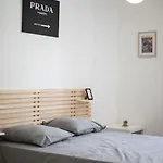 Apartment Magnifique 3 Pieces De 80m2 Dans Le Carre D'or