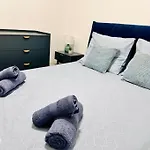 Charming Downtown - Ac - Wifi - Private Entrance