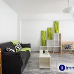 Air-conditioned District Of The Musicians Apartment