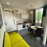 Charmant Dans Une Maison Nicoise Nice