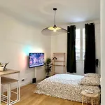 Cosy A Centre Nice