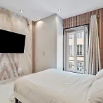 Nice Renting - 8France - Luxury & Comfort Love Room Suite Jacuzzi Massena