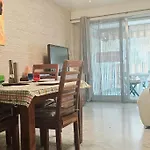 Bo Kay, Terrasse, Parking Prive