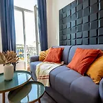 301A Charming 2 Rooms Refurbished Super Center