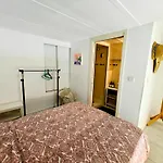 Duplex Central Close Beaches And Shops And Balcony *