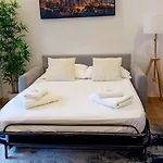 Renovated Apartment Near The Beach