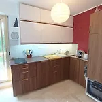 Refurbished With Terrace And Garden Apartment Nice