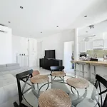 Grand Appartement A 2 Minutes A Pied De La Mer