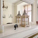 Prestige Designer Apartment, Super Central