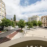 Prestige Designer Apartment, Super Central